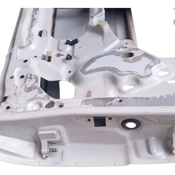 Porta Traseira Direita Vw Gol G4 2008 Com Detalhes Traseira Direita Branco