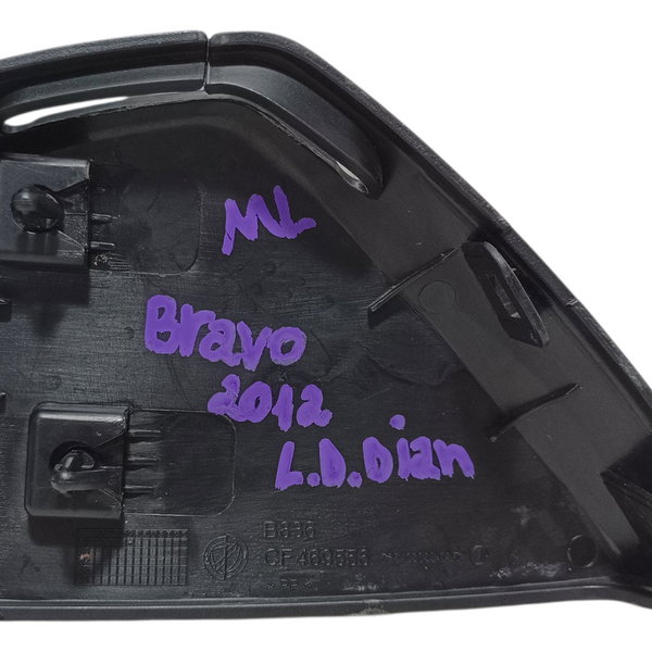 Acabamento Lateral Do Banco Dianteiro L.d Fiat Bravo 2012 Preto