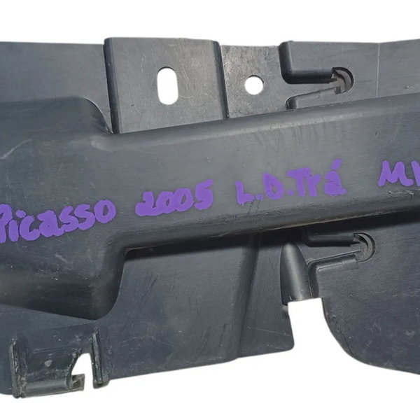 Acabamento Fechadura Porta Traseira L.d Citroen Picasso 2005