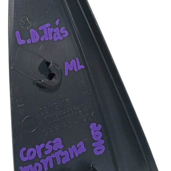 Moldura Porta Traseira Direita Gm Corsa Montana 2010