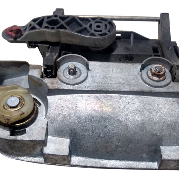 Maçaneta Externa Dianteira Esquerda Chevrolet Astra 2011 Dianteira