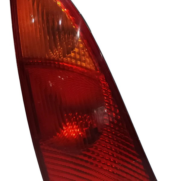 Lanterna Traseira Esquerda Ford Focus 2005 Esquerdo/motorista Vermelho