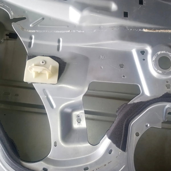 Porta Traseira Esquerda Citroen C4 Hatch 2010 Traseira Esquerdo Prateado
