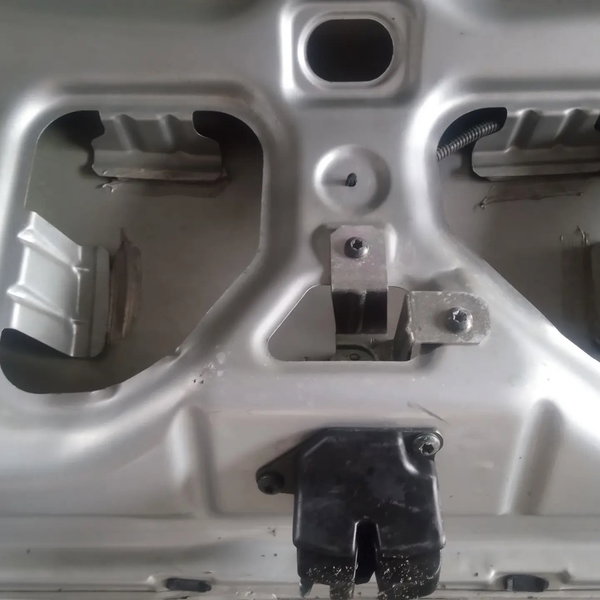 Capo Tampa Traseira Fiat Siena 2009
