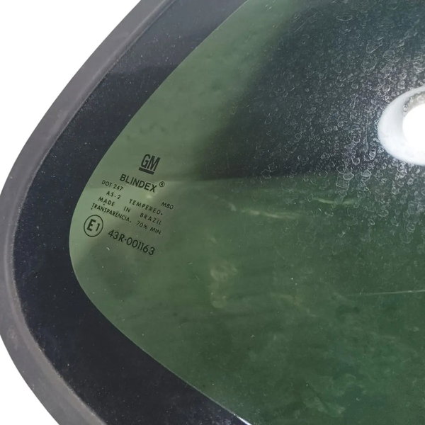 Vidro Fixo Traseiro Direito Gm Corsa Super 2002
