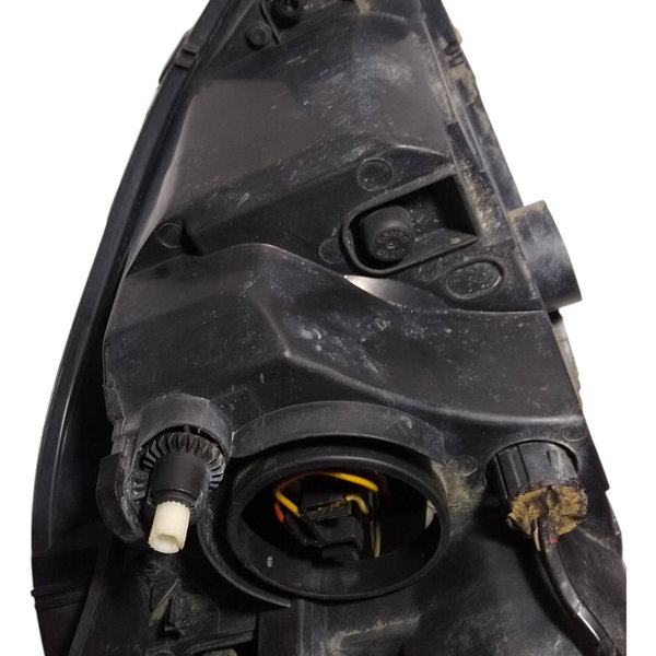 Farol Dianteiro Esquerdo Fiat Punto 2013 Esquerdo/motorista