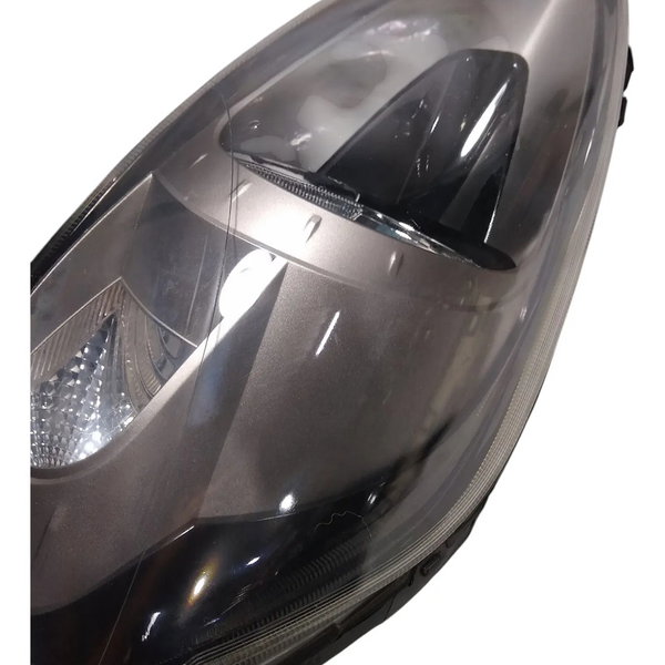 Farol Dianteiro Esquerdo Fiat Punto 2013 Esquerdo/motorista