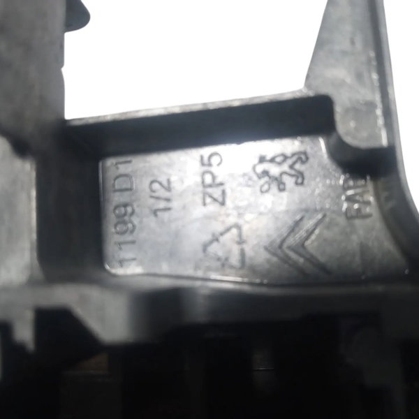 Maçaneta Externa Traseira Direita Citroen C4 2010 Prateado Traseira