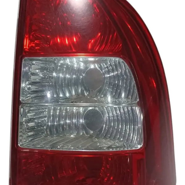 Lanterna Direita Fiat Strada 2006 Direito/passageiro Vermelho