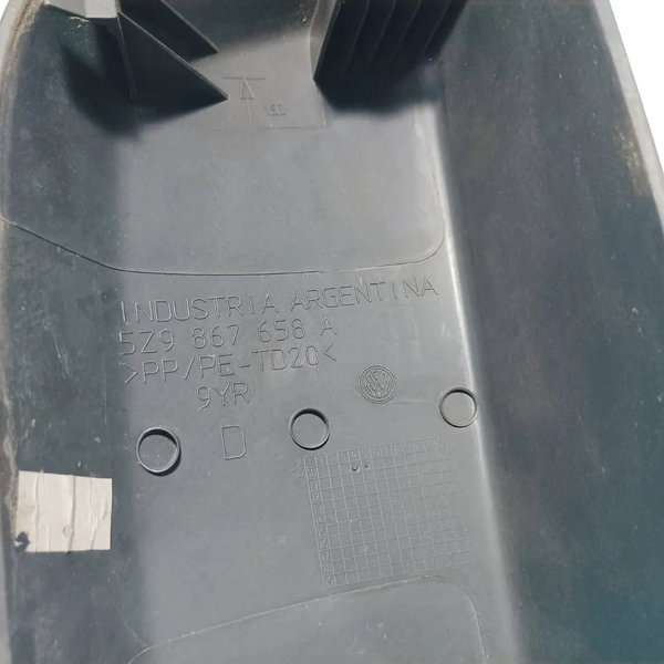 Acabamento Tampa Interna Lanterna Direita Vw Spacefox 2014