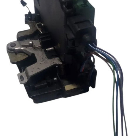 Fechadura Porta Traseira Direita Vw Golf 2004
