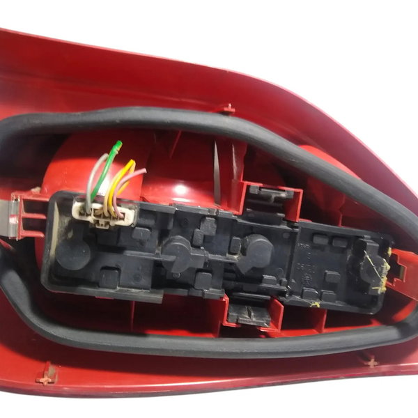 Lanterna Esquerdo Citroen Xsara Picasso 2003 Esquerdo/motorista Vermelho