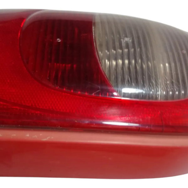 Lanterna Esquerdo Citroen Xsara Picasso 2003 Esquerdo/motorista Vermelho
