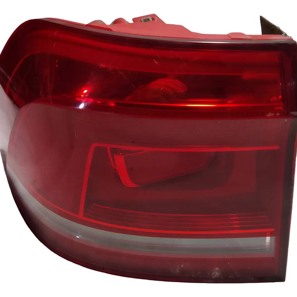 Lanterna Traseira Esquerda Vw Fox 2014 Esquerdo/motorista Vermelho