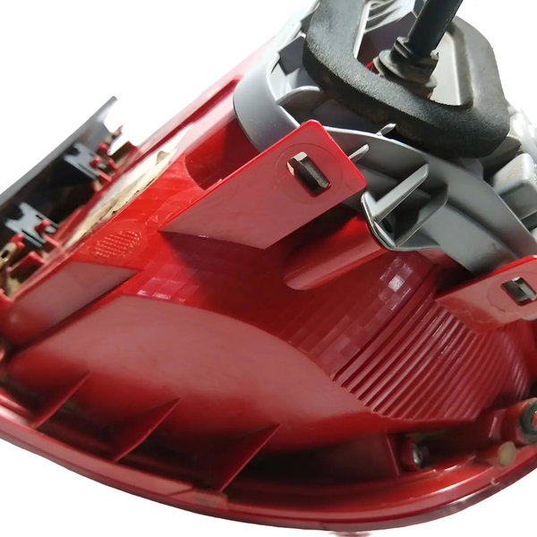 Lanterna Traseira Direita Vw Fox 2014 Direito/passageiro Vermelho