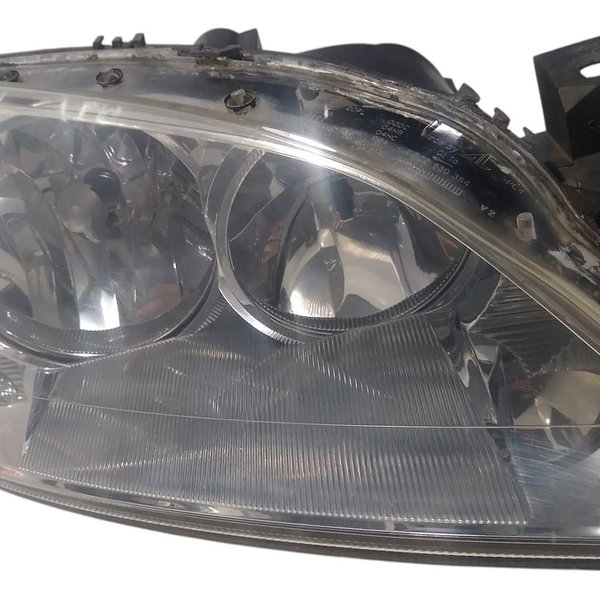 Farol Lado Direito Ford Mondeo 2004 Detalhe Direito/passageiro