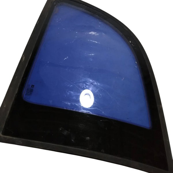 Vidro Fixo Lateral Traseira Direita Gm Zafira 2004
