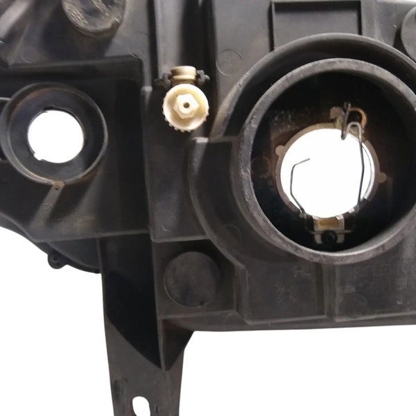 Farol Lado Esquerdo Fiat Uno Vivace 2014 Recuperado Esquerdo/motorista