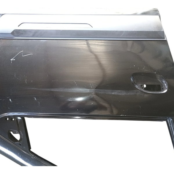 Porta Dianteira Direita Renault Duster 2020 Com Detalhes Dianteira Direito Preto