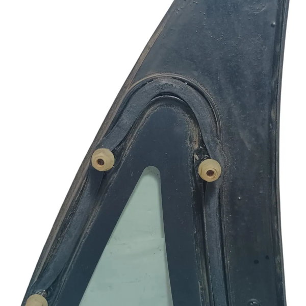Vidro Fixo Traseiro Esquerdo Gm Corsa Sedan 2005