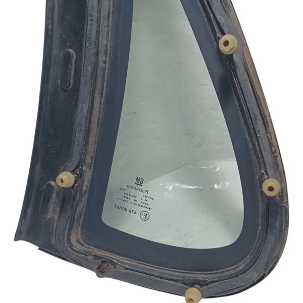 Vidro Fixo Traseiro Direito Gm Corsa Sedan 2006