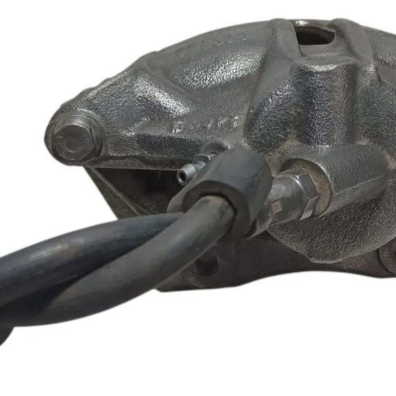 Pinça De Freio Dianteira Esquerda Ford Mondeo 2.0 2004