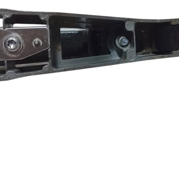 Maçaneta Ext. Porta Dianteira Direita Citroen Aircross 2013 Cromado Dianteira