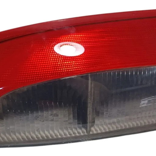 Lanterna Esquerda Gm Corsa Maxx Hatch 2009 Com Detalhe Esquerdo/motorista Vermelho