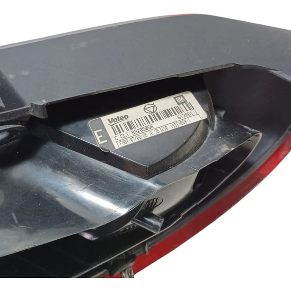Lanterna Esquerda Gm Corsa Maxx Hatch 2009 Com Detalhe Esquerdo/motorista Vermelho