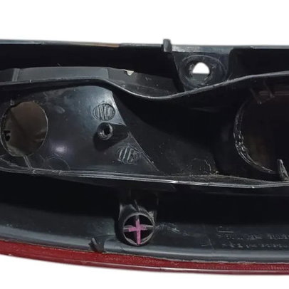 Lanterna Direita Gm Corsa Maxx Hatch 2009 Com Detalhe Direito/passageiro Vermelho