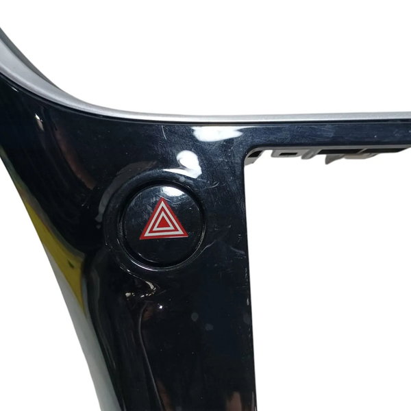Moldura Painel Central Multimídia Alerta Toyota Corolla 2018 Preto
