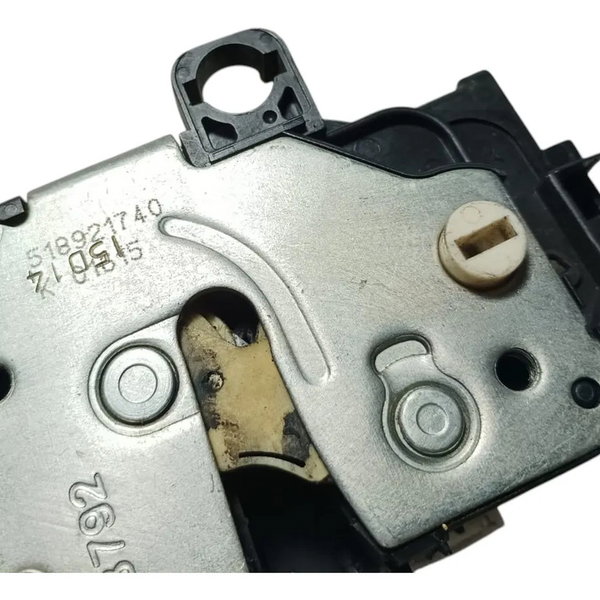 Fechadura Porta Traseira Direita Fiat Grand Siena 2015