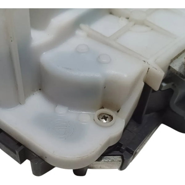 Fechadura Porta Dianteira Direita Fiat Grand Siena 2015