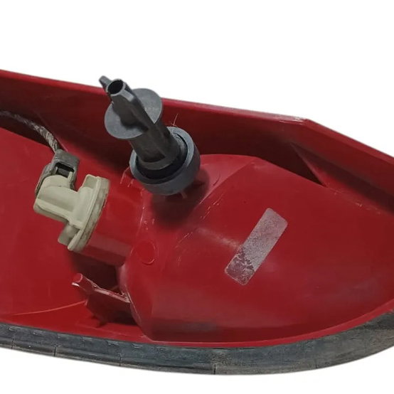 Lanterna Direita Ford Focus 2005 Com Detalhe Direito/passageiro Vermelho