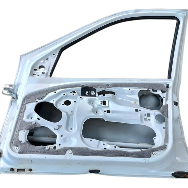 Porta Diant. Direito Fiat Palio Fire 2016 4p Com Detalhes Dianteira Direito Branco Esmalte