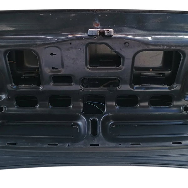 Capo Tampa Traseira Volkswagen Polo Classic 2000