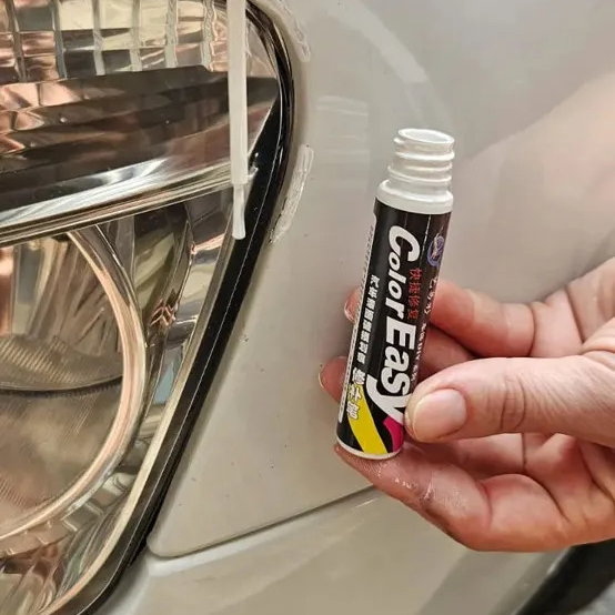Caneta Tira Riscos Retoque Automotivo Carro E Moto Cor Branco