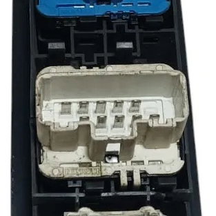 Botão Vidro Porta Dianteira Esquerda Renault Logan 2011