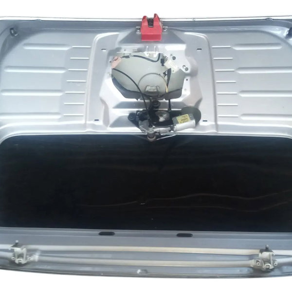 Tampa Capo Traseiro Vw Fox 2005 À 2009 Prateado