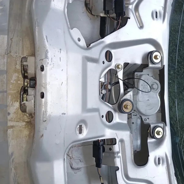 Capo Traseiro Tampa Porta Malas Ford Ka 2003 A 2007 Prata