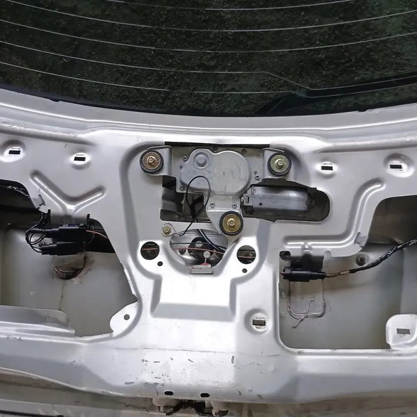 Capo Traseiro Tampa Porta Malas Ford Ka 2003 A 2007 Prata