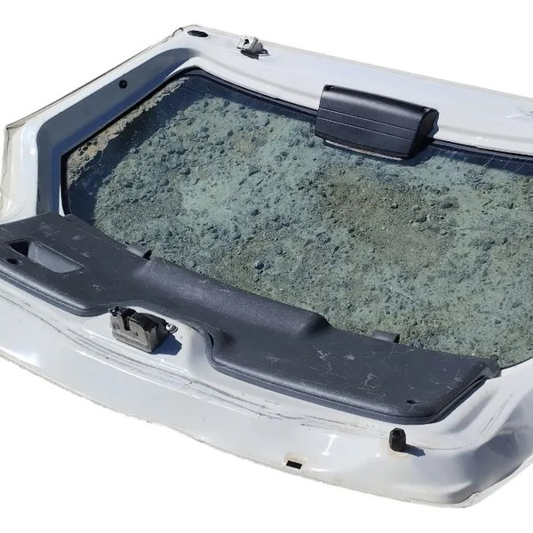 Tampa Porta Malas Fiat Palio 2008 A 2016 Com Detalhe Branco