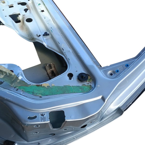 Porta Lado Direito Traseiro Seat Córdoba Polo 2001 Detalhes Traseira Direito Cinza