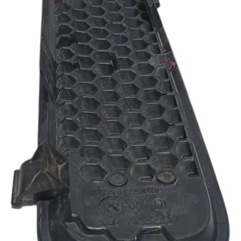 Grade Capo Dianteira Esquerda Renault Scenic 2003 C/ Detalhe Preto Brilhante