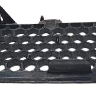 Grade Capo Dianteira Esquerda Renault Scenic 2003 C/ Detalhe Preto Brilhante