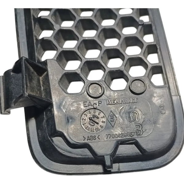 Grade Capo Dianteira Esquerda Renault Scenic 2003 C/ Detalhe Preto Brilhante