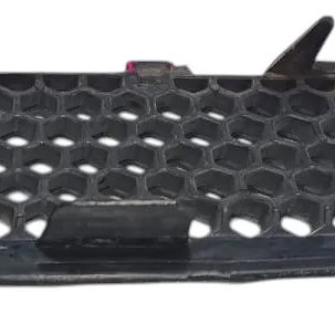 Grade Capo Dianteira Direita Renault Scenic 2003 C/ Detalhe Preto Brilhante