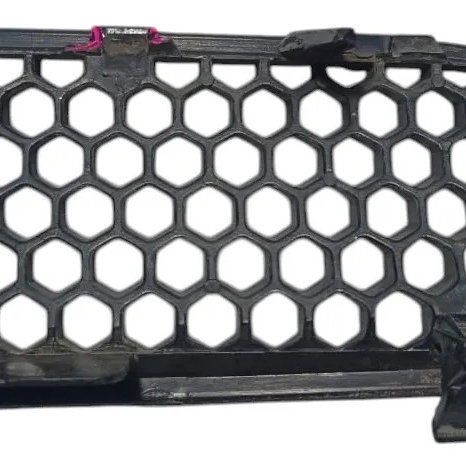 Grade Capo Dianteira Direita Renault Scenic 2003 C/ Detalhe Preto Brilhante