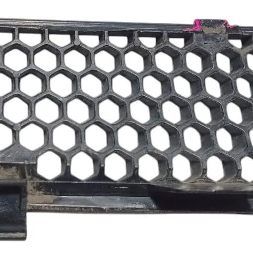 Grade Capo Dianteira Direita Renault Scenic 2003 C/ Detalhe Preto Brilhante