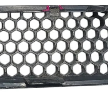 Grade Capo Dianteira Direita Renault Scenic 2003 C/ Detalhe Preto Brilhante